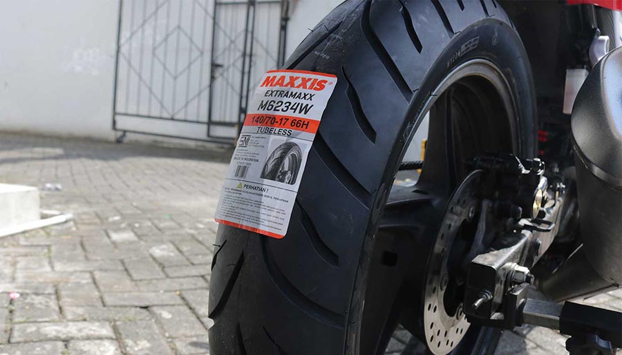 harga ban maxxis ring 17